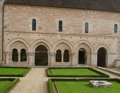Abbaye de Saint-Benoît Abbaye de Saint-Benoît