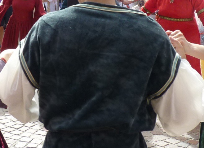 Detail of the Knight of Haut-Kœnigsbourg’s costume