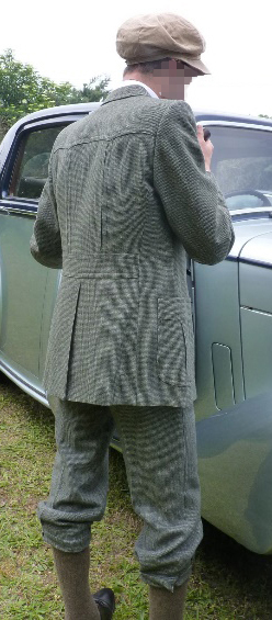 Détail du costume de Monsieur Henri