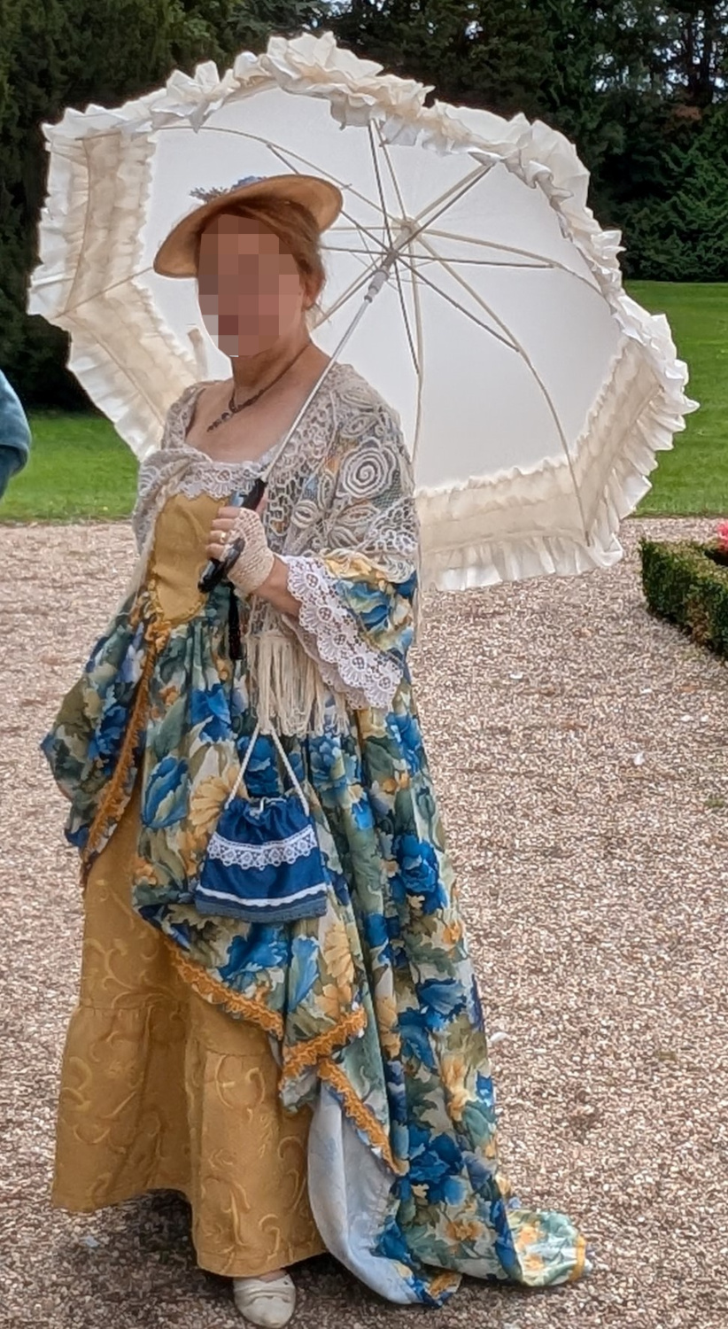 Détail du costume de madame Adélaïde