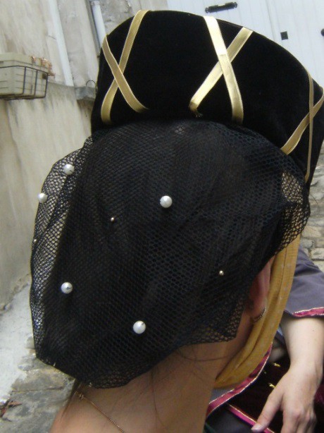Détail du costume de la dame de la Grand Porte