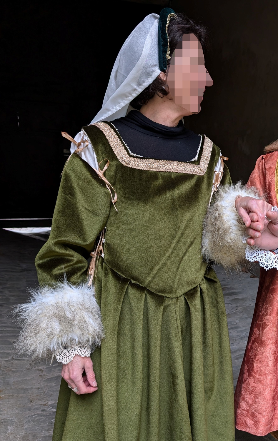 Détail du costume de Dame Abigaëlle