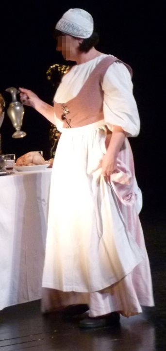 Costume de dame de service