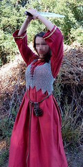Vignette du costume d’Astrid guerrière au bouclier