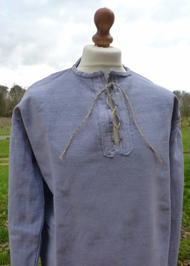 Chemise médiévale