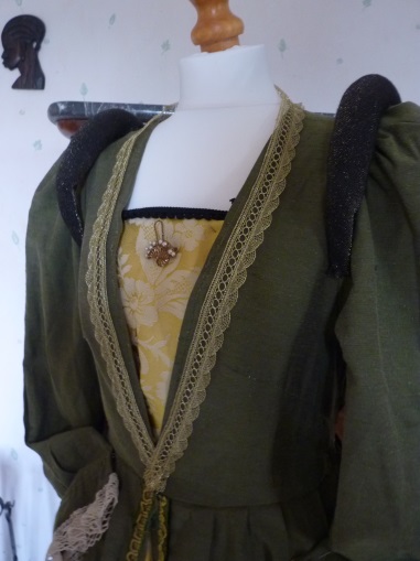 Détail du costume de Jeanne de France