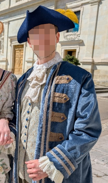 Détail du costume du maréchal de Richelieu