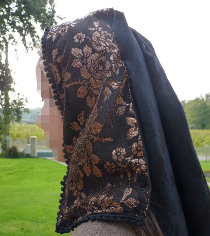 Détail de la coiffe du 16e siècle
