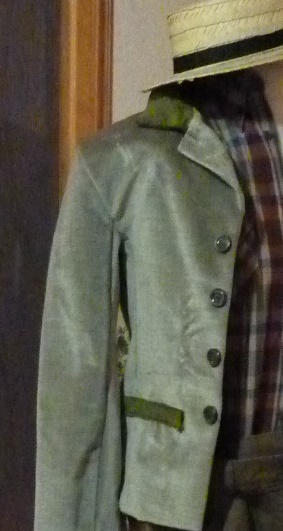 Détail du costume de Monsieur Paul