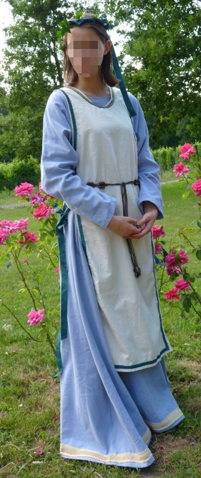 Blanche the promised’s costume