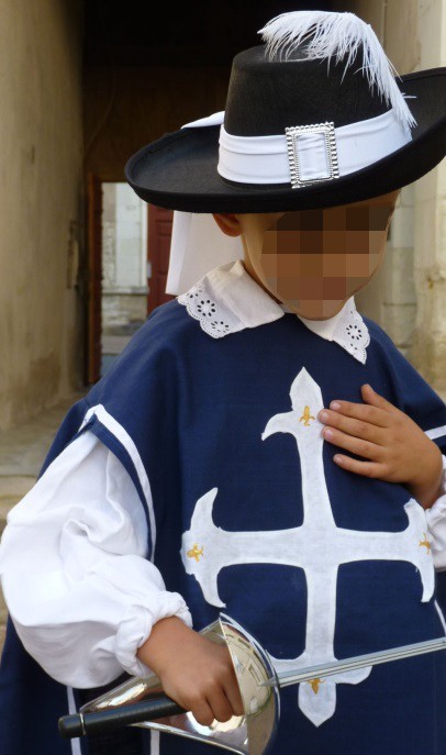 Détail du costume du mousquetaire du Roy