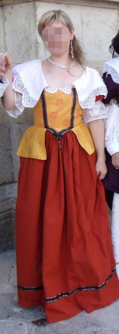 Costume de la vicomtesse de La Vineuse