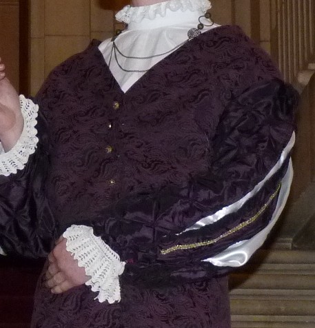 Détail du costume du lord de Castlebridge
