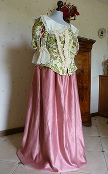 Vignette du costume de la duchesse de Longueville