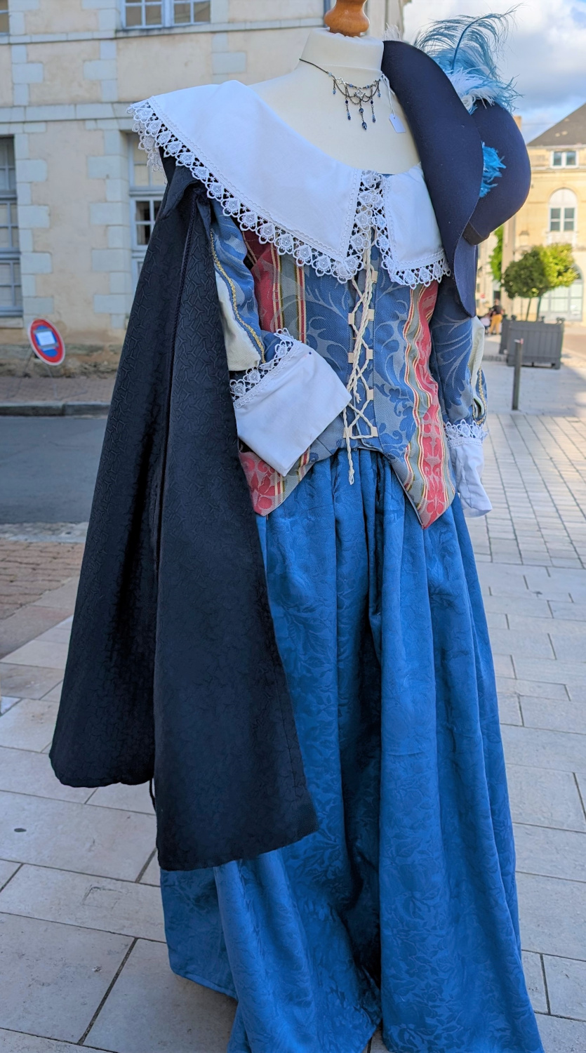 Costume de la dame du Bel Azur