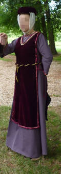 Vignette du costume de la dame de la Place