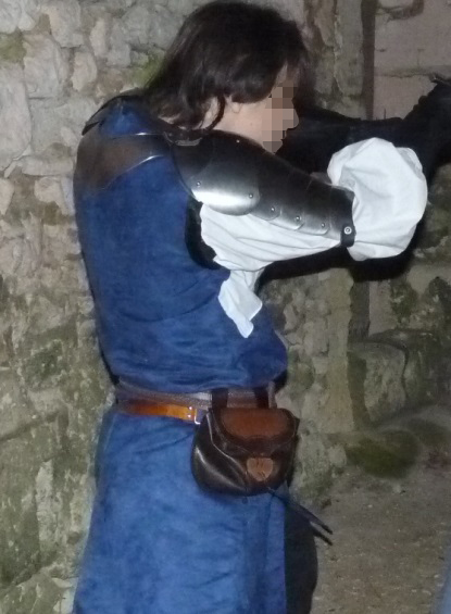 Détail du costume du chevalier de Buxerolles