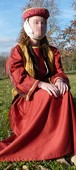 Vignette du costume d’Emma de Stirling