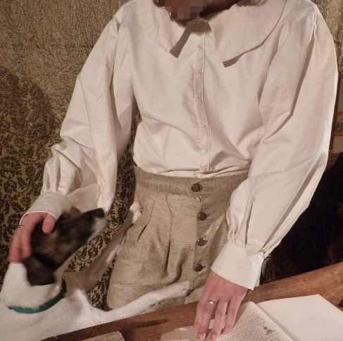 Détail du costume du seigneur du Pradel